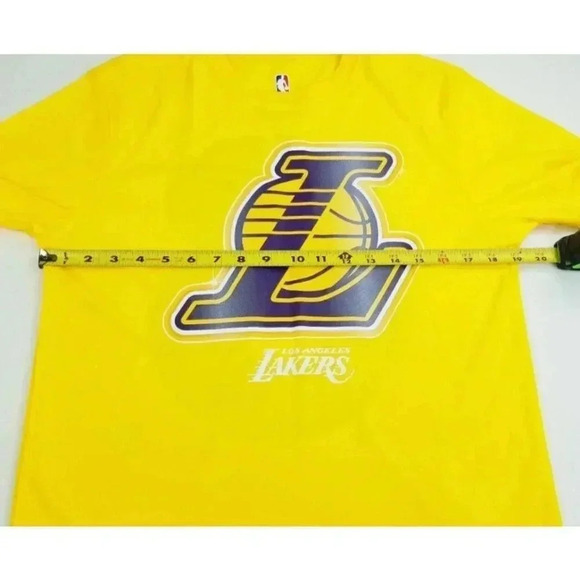 NBA Small Lebron James Yellow Los Angeles Lakers Jersey Tee Short Sleeve Crew - Picture 3 of 11